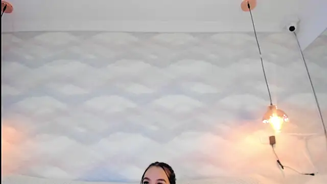 jazlin angels online show from November 13, 2025, 6:23 pm