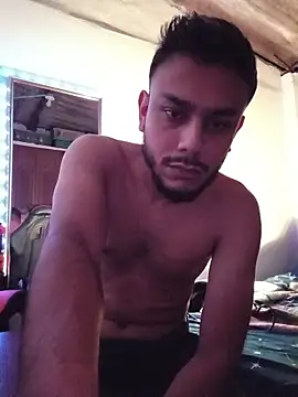 Snapshot of Boss_Domiinator chatting on May 29, 2026, 5:02 am Boss Domiinator online show from May 29, 2026, 5:02 am