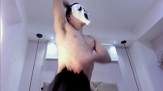 Snapshot of HunterHeat_ chatting on October 13, 2025, 12:40 pm HunterHeat online show from October 13, 2025, 12:40 pm