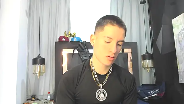 HunterHeat  online show from April 11, 2026, 12:53 pm