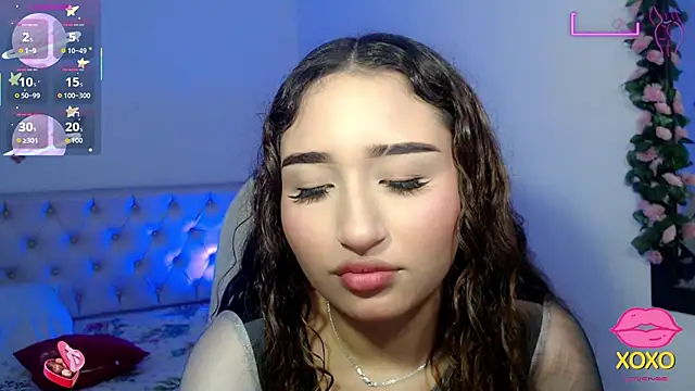 sasha 17  online show from November 12, 2025, 6:12 pm