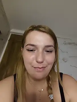 Sakura 2000 online show from March 12, 2026, 11:53 pm