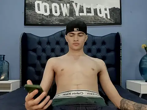 Casper White  online show from September 26, 2025, 8:21 am