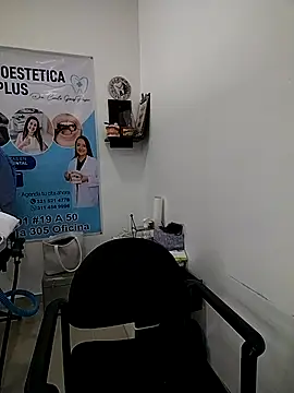 Madisson-04  online show from November 24, 2025, 3:45 pm