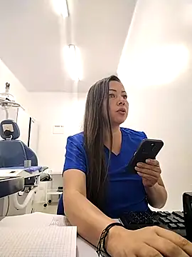 Madisson-04  online show from October 14, 2025, 8:09 pm