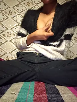 Aidakhan1212 online show from November 28, 2025, 9:37 pm