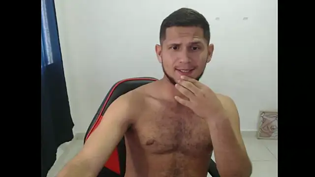 Snapshot of maik_135 chatting on September 27, 2025, 9:43 pm maik 135 online show from September 27, 2025, 9:43 pm
