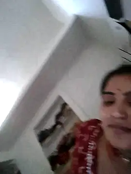 LUCKY cut online show from April 25, 2026, 3:53 am