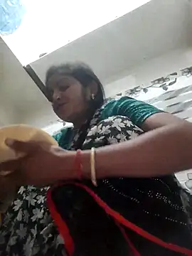 LUCKY cut online show from February 14, 2026, 2:28 pm