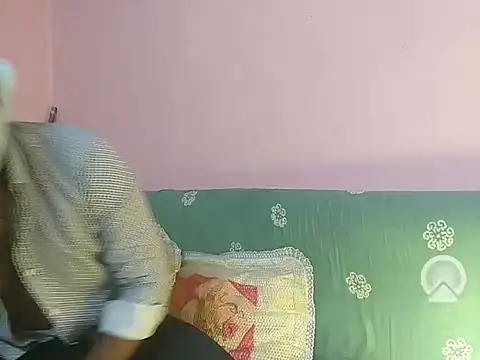 milkyseduce online show from September 17, 2025, 12:29 pm