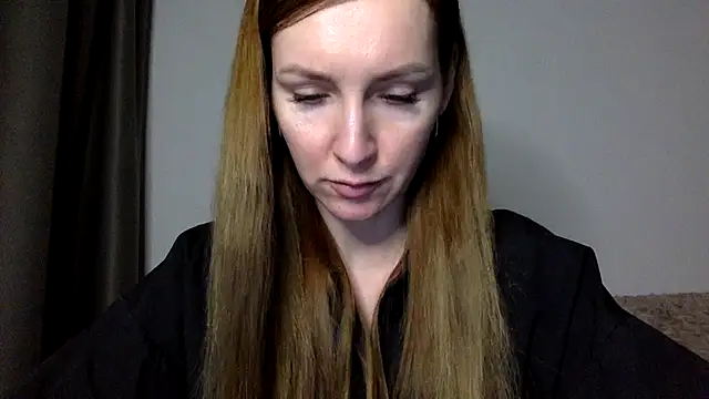 Varnyx online show from December 4, 2025, 4:50 pm