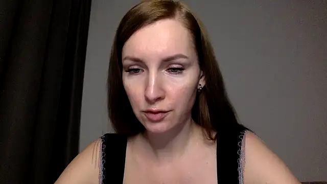 Varnyx online show from November 28, 2025, 5:02 pm