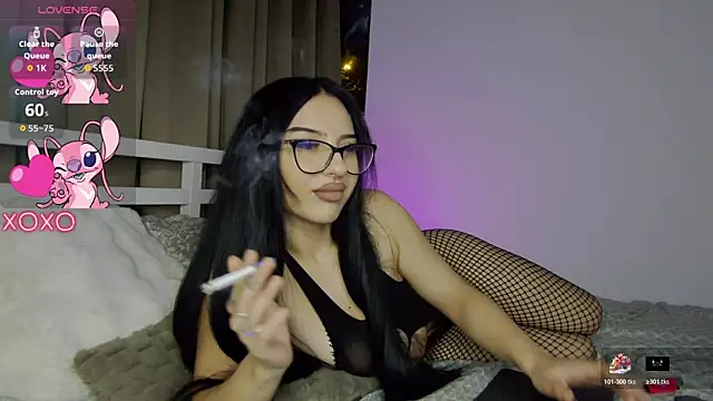 IsabellaLuxx online show from November 9, 2025, 2:15 am