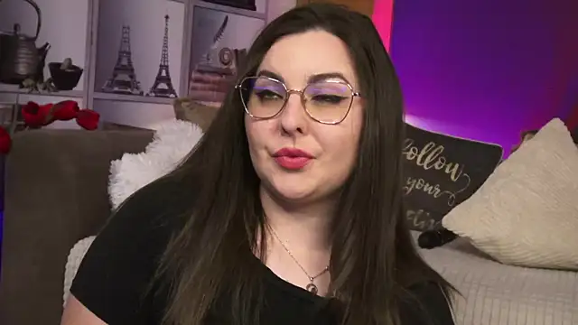 Mia Swano online show from May 23, 2026, 1:37 am