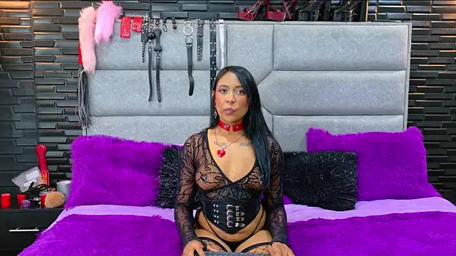 DaiaRousi online show from November 14, 2025, 3:10 am