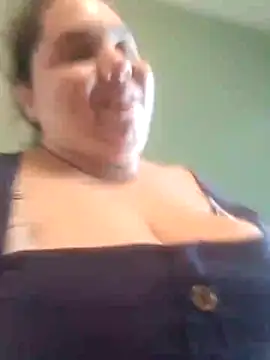 Snapshot of Katherine25 chatting on February 5, 2026, 1:29 pm Katherine25 online show from February 5, 2026, 1:29 pm