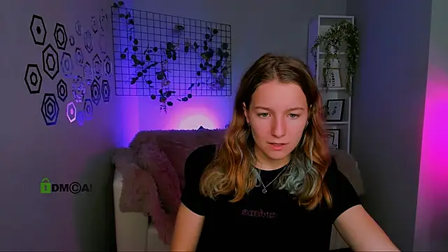 Snapshot of benny_duglas chatting on October 13, 2025, 11:23 am benny duglas online show from October 13, 2025, 11:23 am