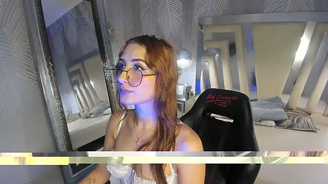 ValerySkinnyy online show from June 2, 2026, 3:50 am