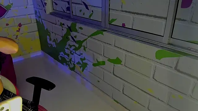 Snapshot of ValerySkinnyy chatting on January 13, 2026, 4:05 am ValerySkinnyy online show from January 13, 2026, 4:05 am