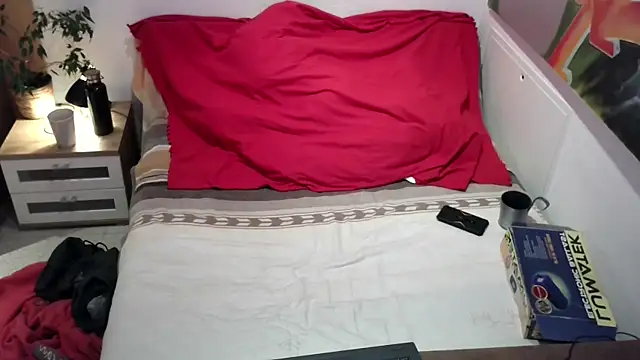 EdelHolz91 online show from November 8, 2025, 6:28 am