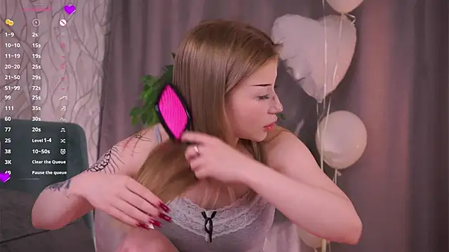 AudieKaemmerer online show from November 26, 2025, 5:02 pm