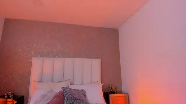 Snapshot of KaylieBrooks chatting on November 9, 2025, 3:38 pm KaylieBrooks online show from November 9, 2025, 3:38 pm