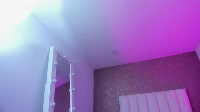 Snapshot of KaylieBrooks chatting on December 1, 2025, 7:04 pm KaylieBrooks online show from December 1, 2025, 7:04 pm