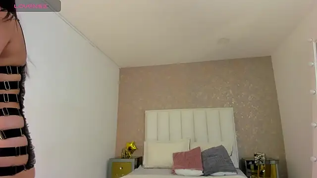 Snapshot of KaylieBrooks chatting on October 9, 2025, 7:03 pm KaylieBrooks online show from October 9, 2025, 7:03 pm