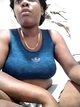 AgathaRusso online show from September 22, 2025, 7:20 pm
