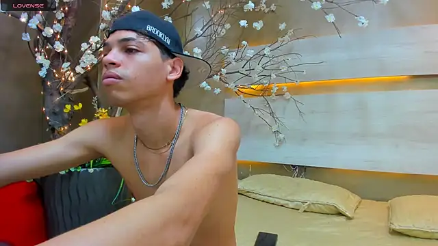 Mycandyfor You online show from November 4, 2025, 6:55 pm