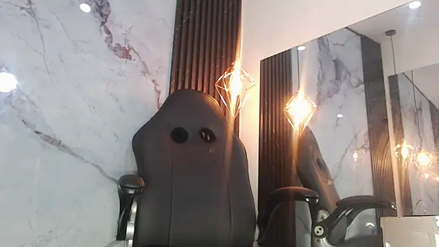 Penelopee Rouse online show from March 31, 2026, 7:27 pm