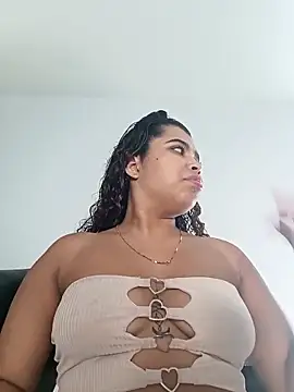 MadissonRizz online show from October 29, 2025, 8:30 pm