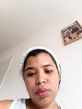 MadissonRizz online show from November 2, 2025, 9:20 pm