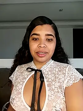 MadissonRizz online show from November 13, 2025, 1:04 pm