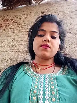 Yatiksha Beby online show from April 18, 2026, 1:41 am