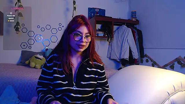 Snapshot of Hanami_cute chatting on October 4, 2025, 3:41 am Hanami cute online show from October 4, 2025, 3:41 am