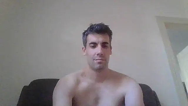 JulioIsHere4you online show from September 27, 2025, 2:01 pm
