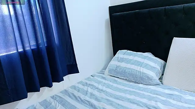 Noah-Garcia online show from October 25, 2025, 6:19 pm