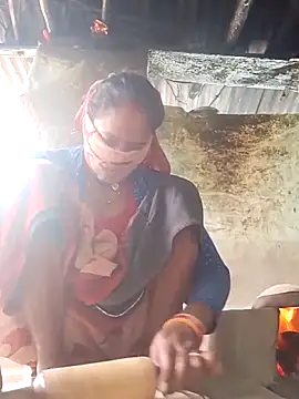 CUTE-004 online show from February 6, 2026, 4:52 am