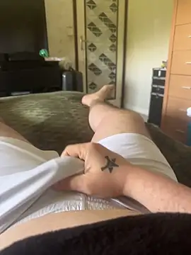 Badking9377 online show from April 29, 2026, 11:25 am