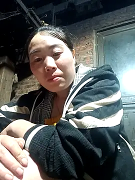 siki-00 online show from October 7, 2025, 1:23 pm