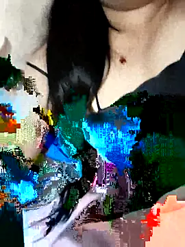 Snapshot of Yui-Linh chatting on October 23, 2025, 5:28 am Yui-Linh online show from October 23, 2025, 5:28 am