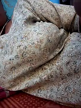 Snapshot of your_favourite_bhabhi chatting on February 11, 2026, 9:31 am your favourite bhabhi online show from February 11, 2026, 9:31 am