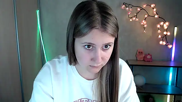 Snapshot of Milka_kamila chatting on May 30, 2026, 12:00 pm Milka kamila online show from May 30, 2026, 12:00 pm
