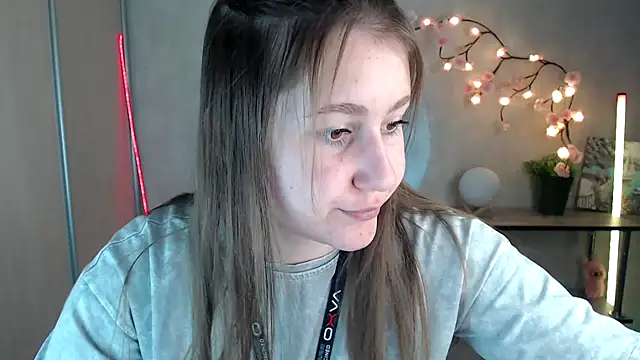 Snapshot of Milka_kamila chatting on May 23, 2026, 12:48 pm Milka kamila online show from May 23, 2026, 12:48 pm