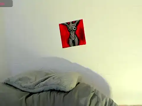 SophiaBloss online show from April 17, 2026, 8:00 pm