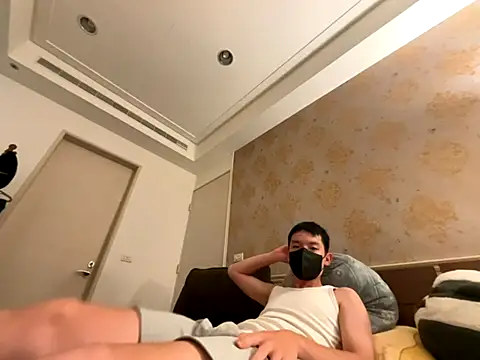 Snapshot of kaikai1335 chatting on October 18, 2025, 7:32 am kaikai1335 online show from October 18, 2025, 7:32 am