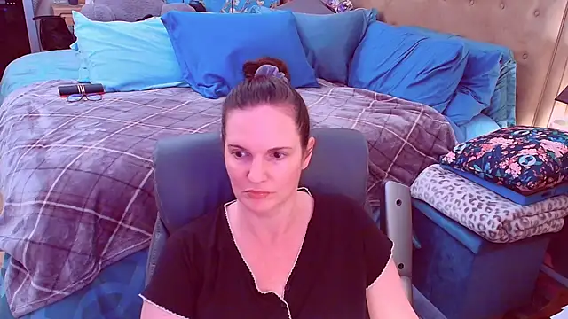 ninajaymes online show from February 11, 2026, 11:37 pm