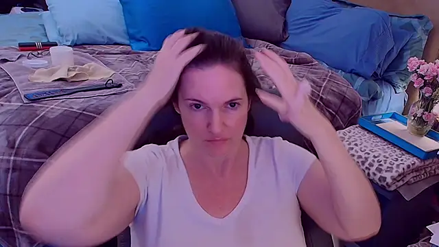 ninajaymes online show from September 18, 2025, 8:56 pm