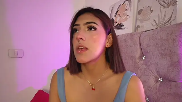 Dulce Bella  online show from January 13, 2026, 3:32 am